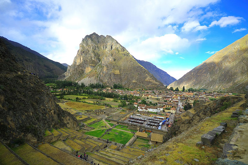 Day 8: CUSCO: SACRED VALLEY AND TRAIN TO  MACHUPICCHU TOWN